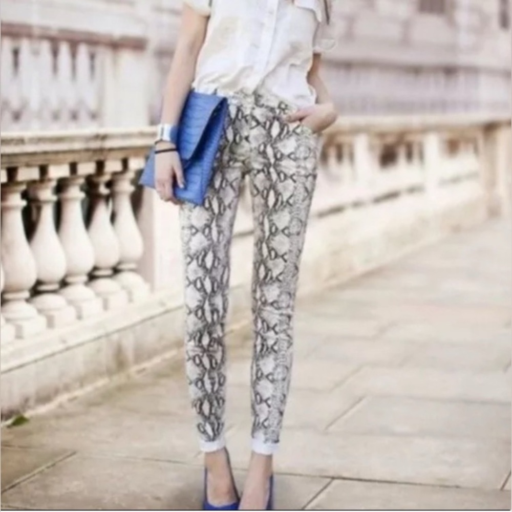Cabi Python Jean- size 6